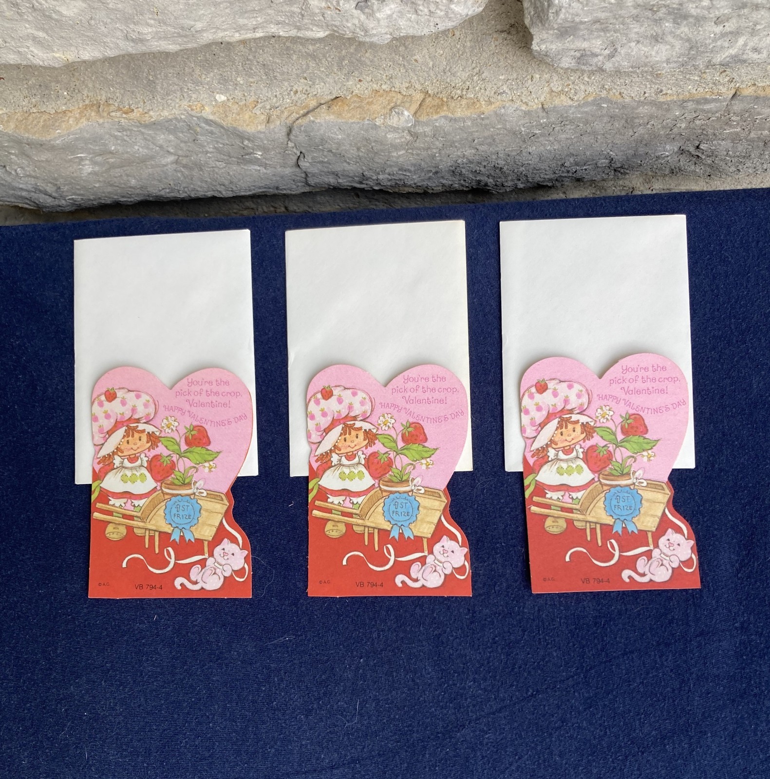 Strawberry Shortcake Valentines Vintage 80's - 3 Cards & 3 Envelops - NEW Unused