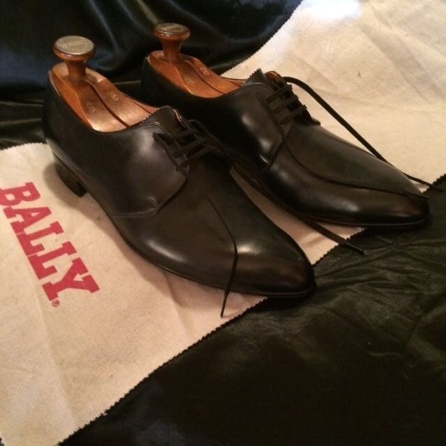 Vintage Bally men's shoes in Black
