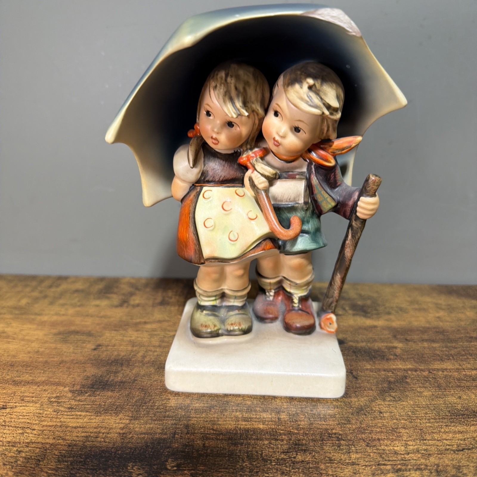 Hummel Vintage 1960-1972 Stormy Weather Boy Girl Umbrella #71 W.Germany Damaged
