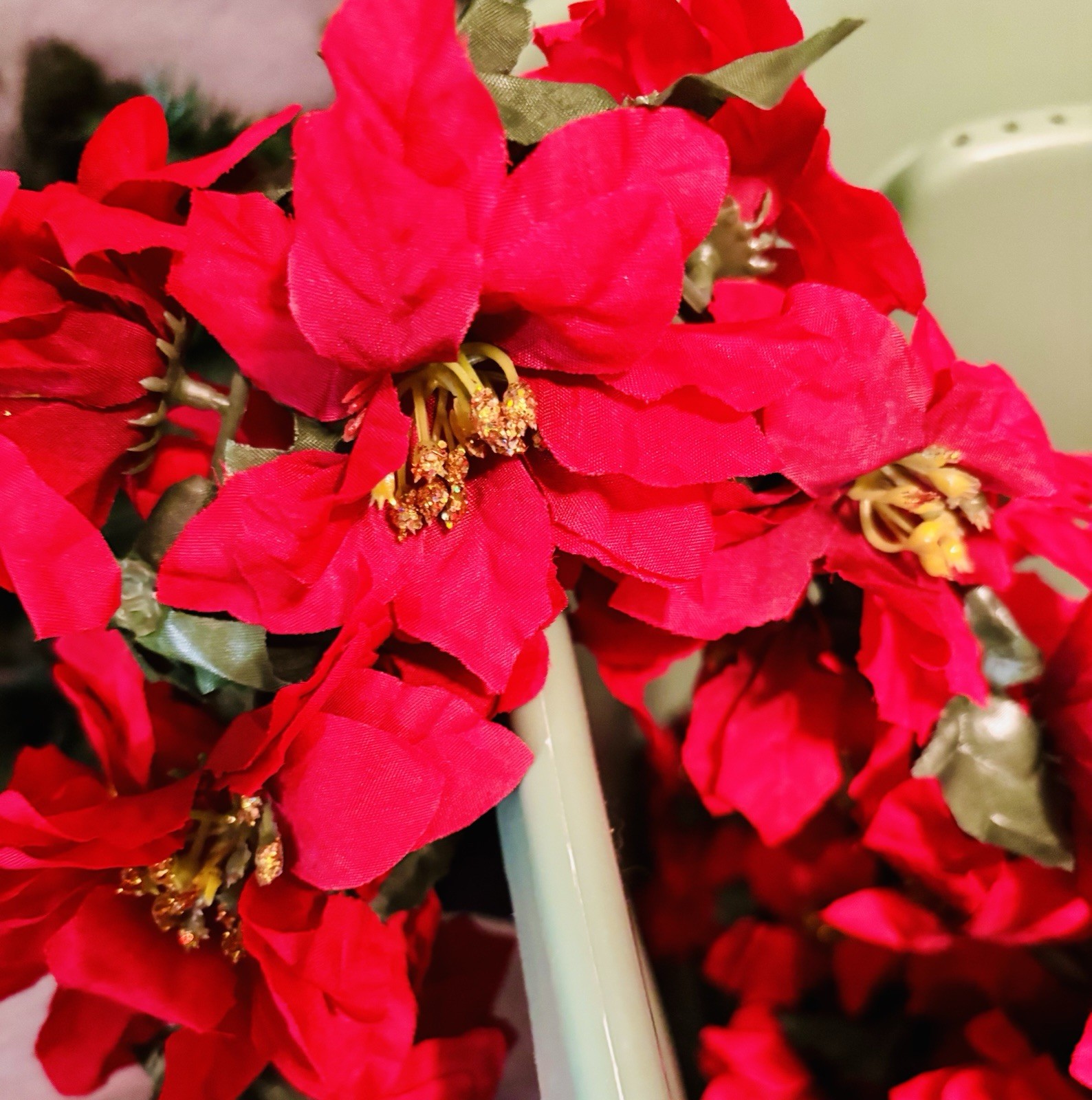 VTG 90s Faux ✨Silk Poinsettia Christmas Garlands Very Full Chain Link 🌺 Sparkle