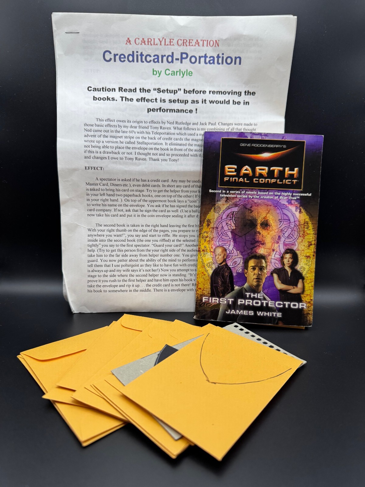 RARE Carlyle Creditcard-Portation — Magic Castle Medium\'s Stage Mentalism