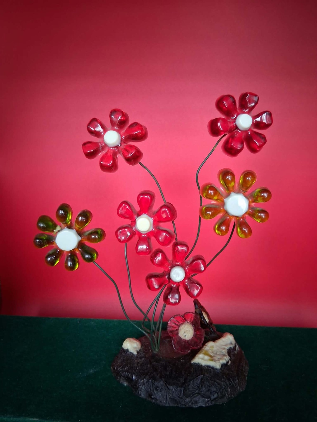 MCM Acrylic Wire Daisy Flower Bouquet Art Sculpture Translucent Red Green VTG