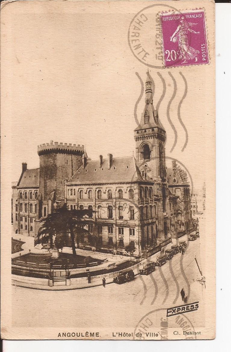Old postcard 16 Angoulême L\'Hôtel de Ville