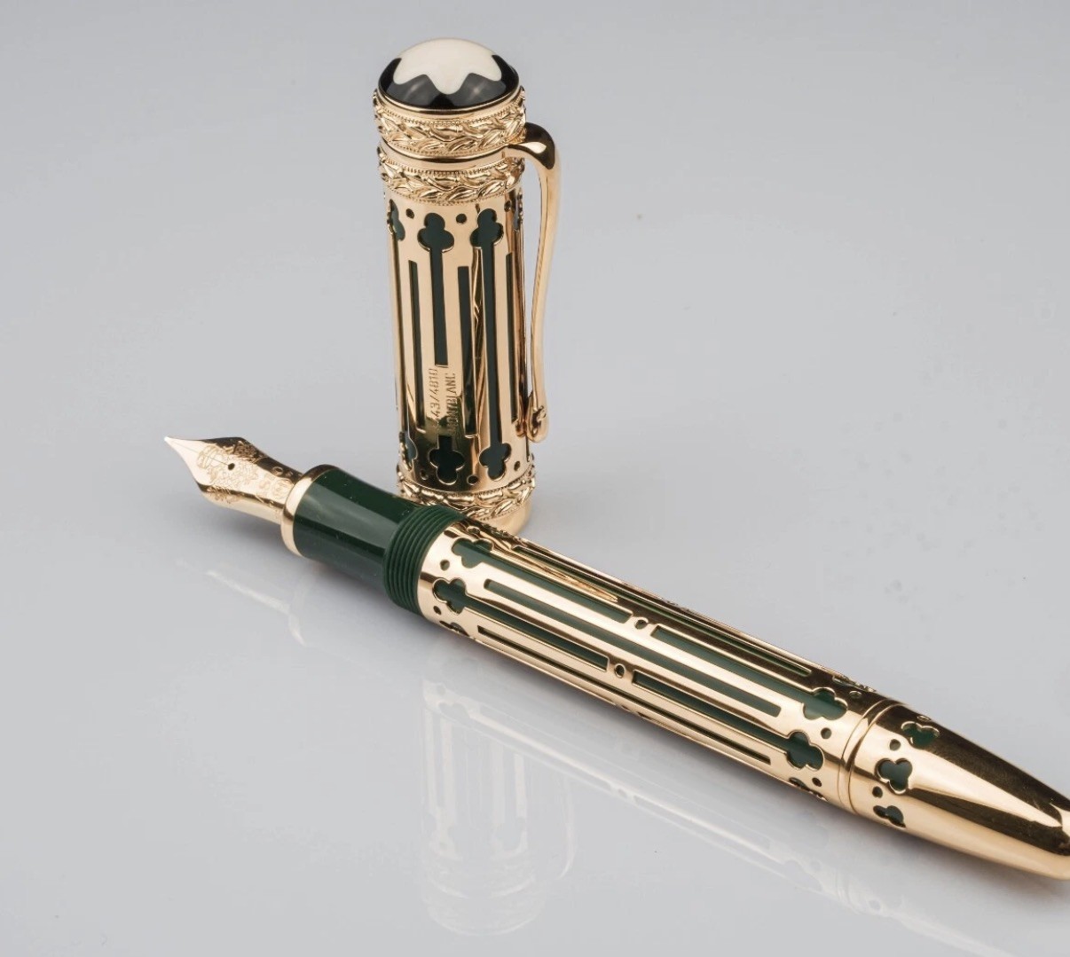 Montblanc Patron of Art 4810 Peter the Great Limited Edition Fountain Pen 