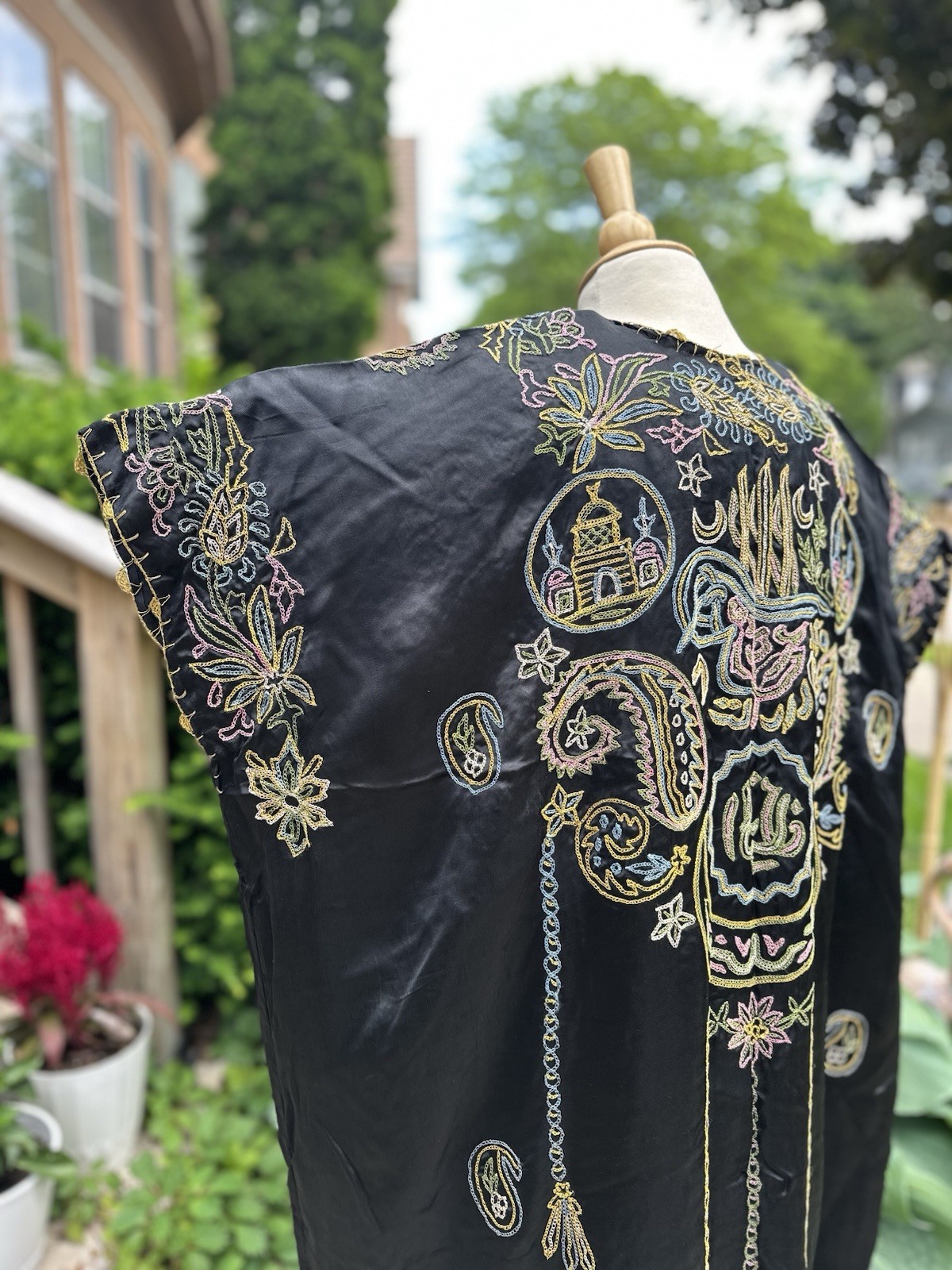 VTG Syrian Ghabani Embroidered Robe Damascus Islamic Art Arabic Calligraphy 