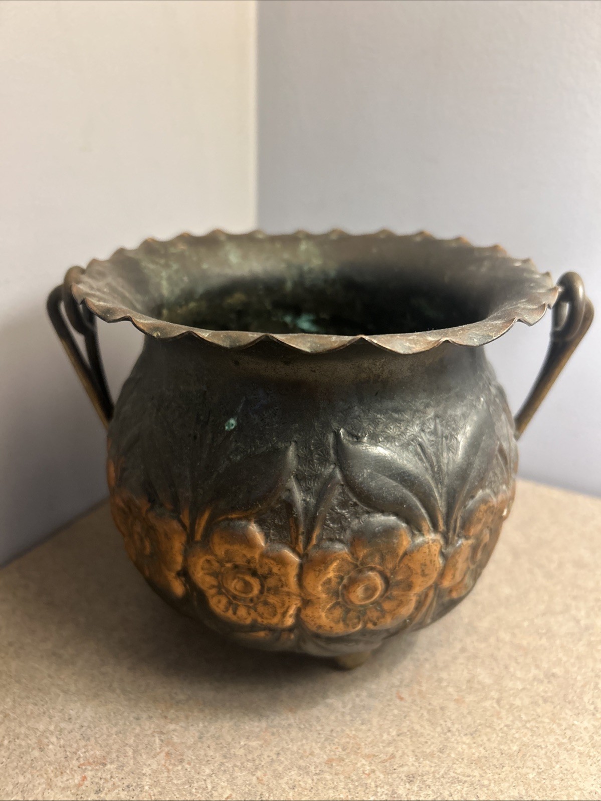 Antique Hand Hammered Copper Planter Pot With Handle 5”