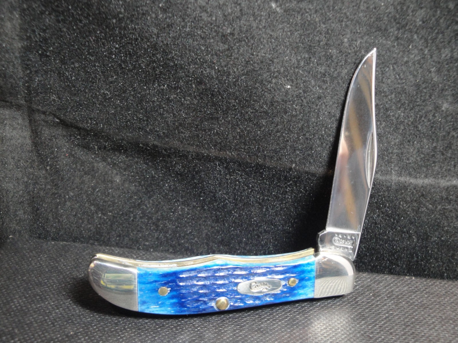 Case XX TINY HUNTER POCKET KNIFE BLUE BONE 61165 TH SS No Box.. 5X\'s 5 Dots-2000