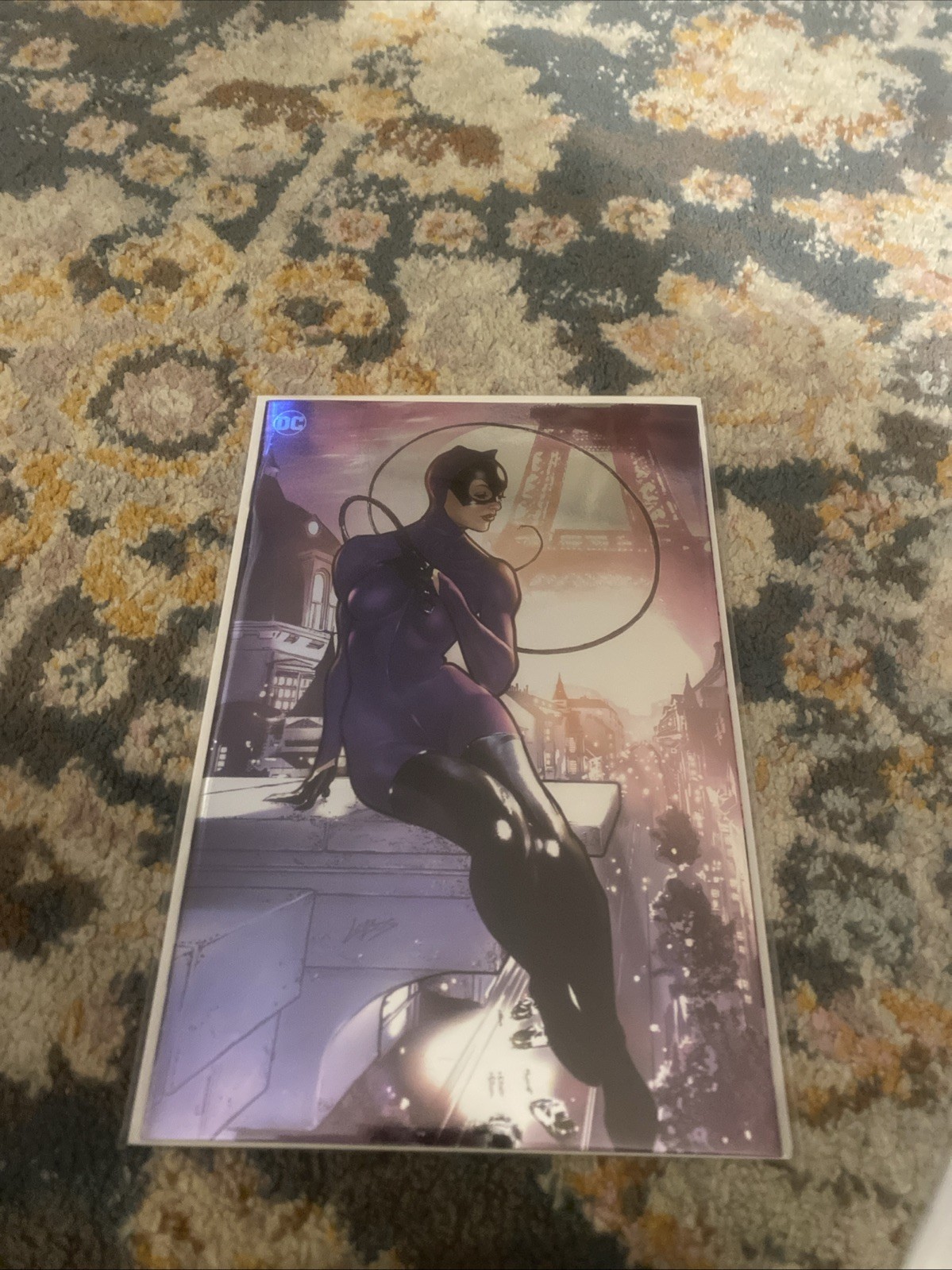 catwoman #67 Pablo Villalobos Virgin Foil Variant