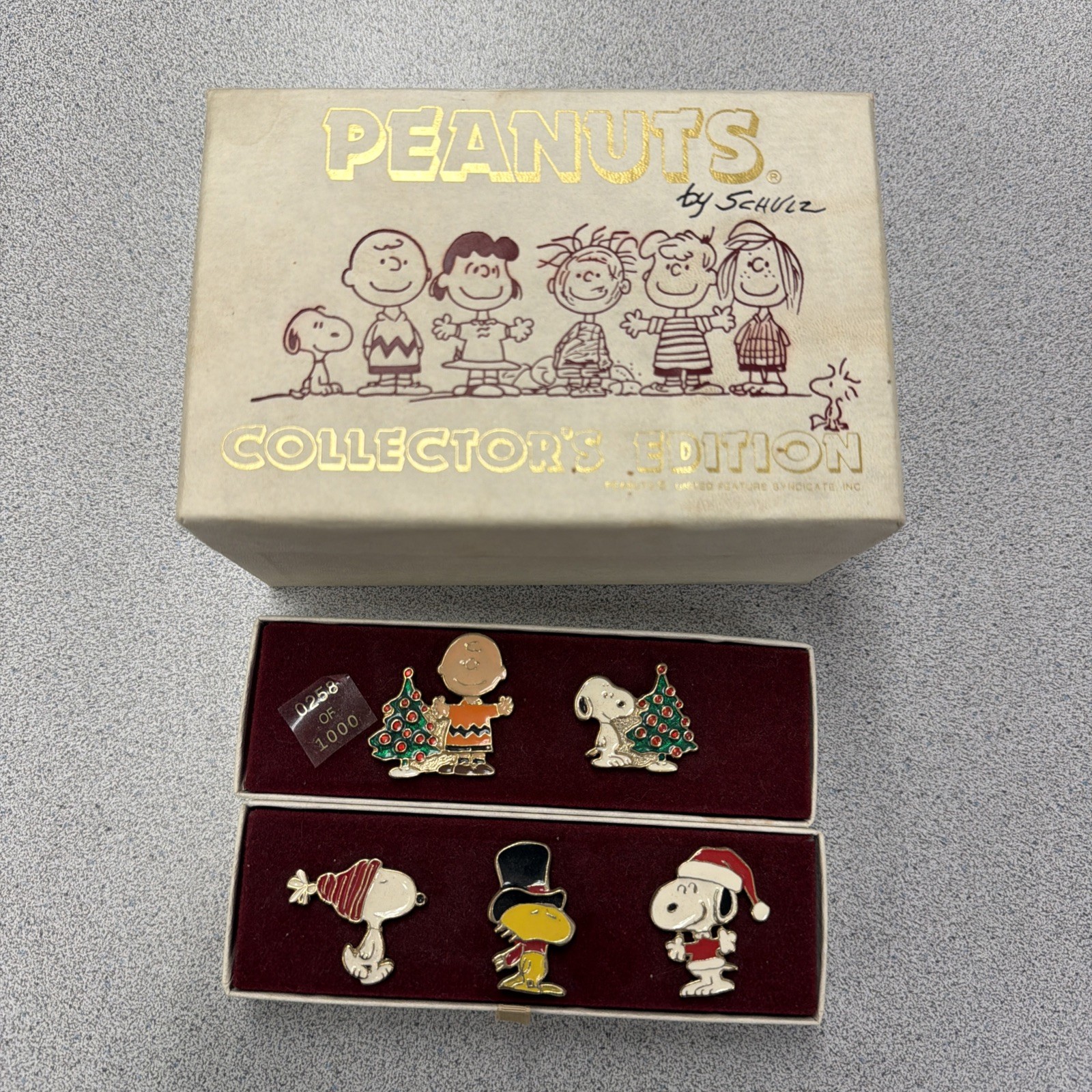 Vintage Lot of 5 SNOOPY Enamel Pins Peanuts Collectible Rare Numbered 258/1000 Vintage Lot of 5 SNOOPY Enamel Pins Peanuts Collectible Rare Numbered 258/1000