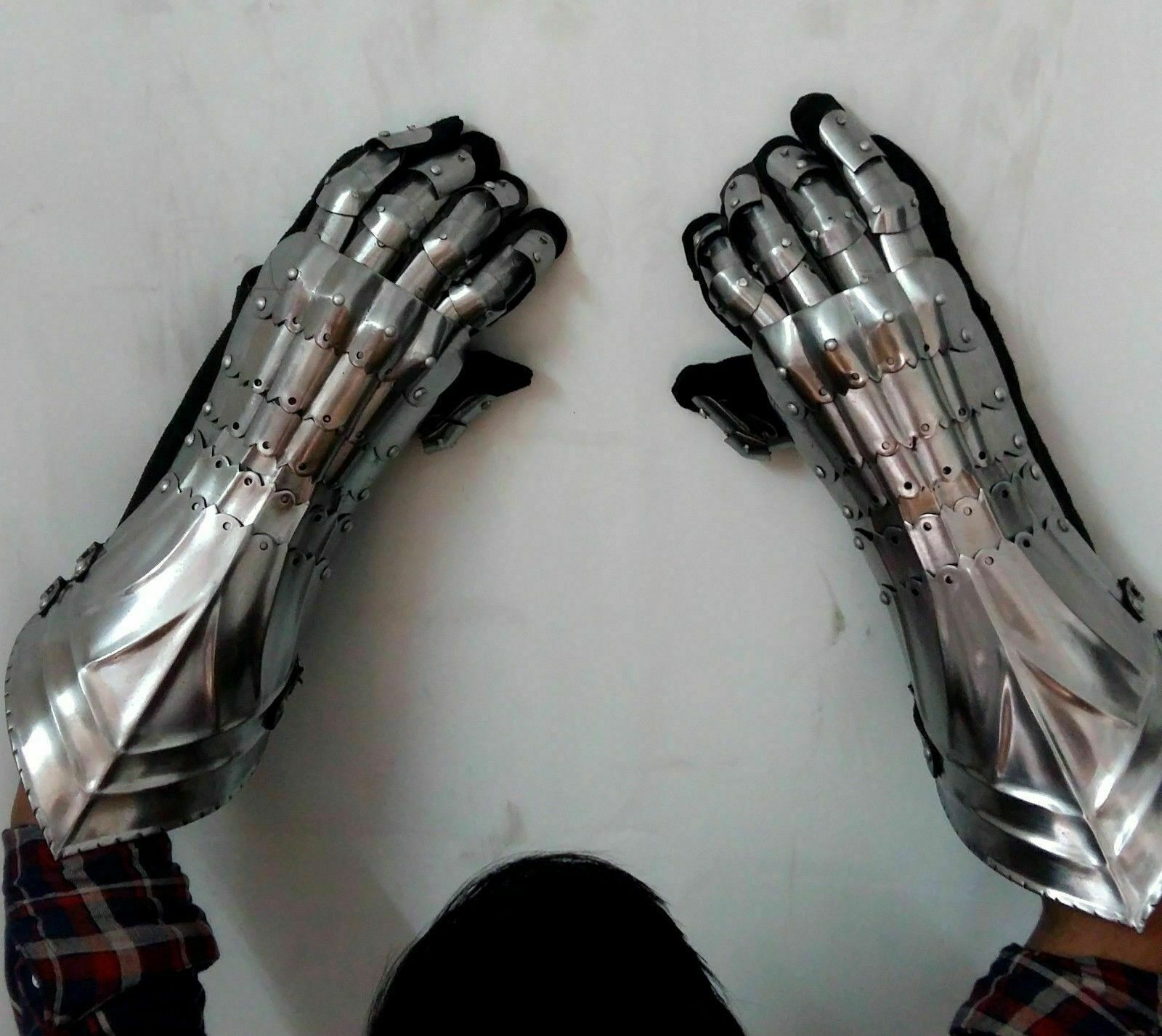 Christmas Medieval Warrior Metal Gothic Knight Style Gauntlets Functional Armor