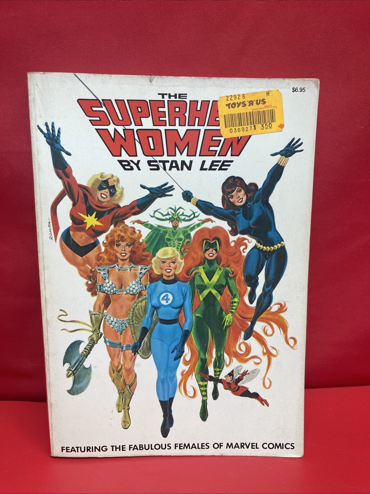 The Superhero Women by Stan Lee 1977 Fireside 1st Print Marvel Vintage
