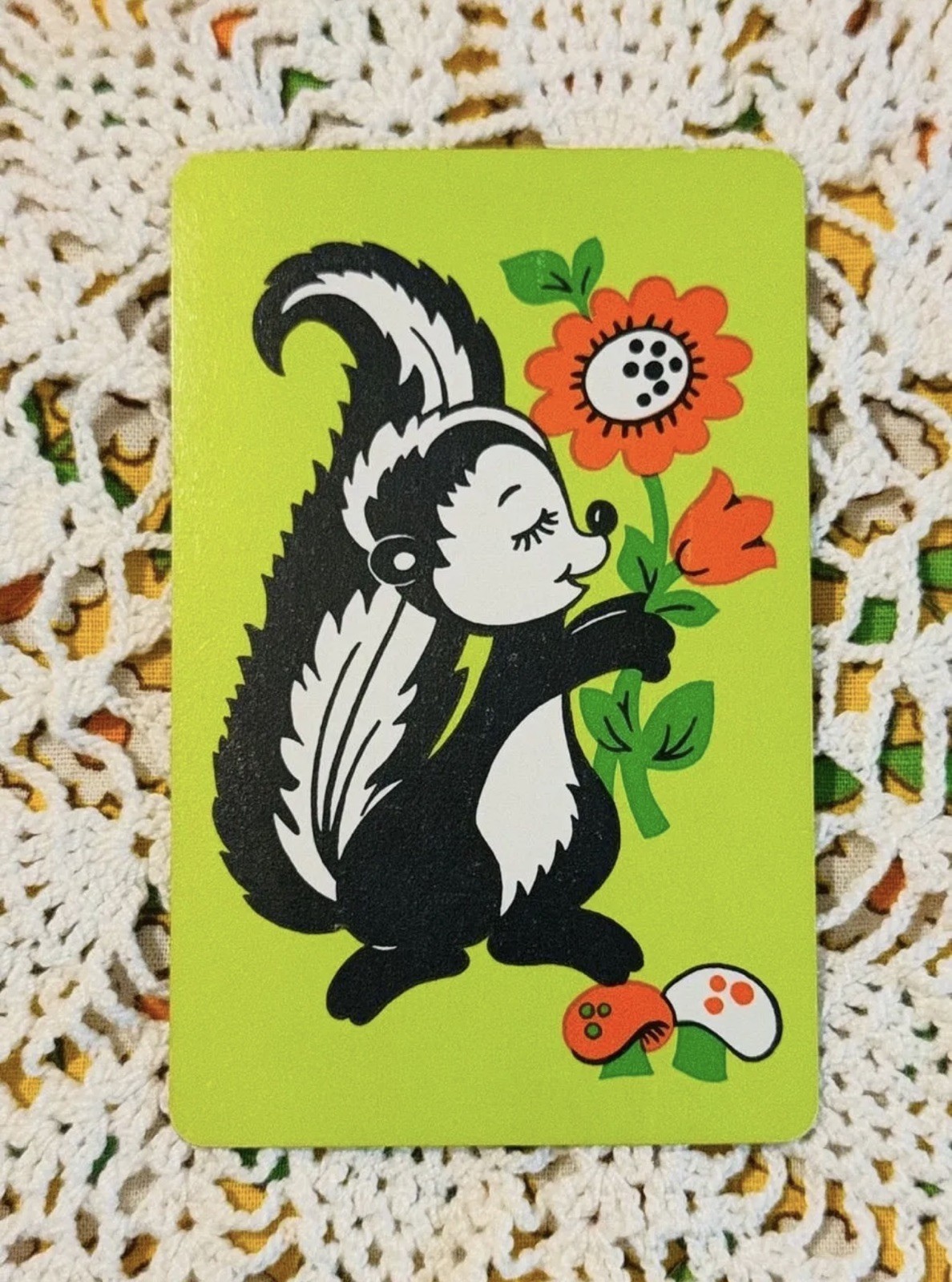 Vintage Single Swap Playing Card – 1 Single Card- Groovy Skunk