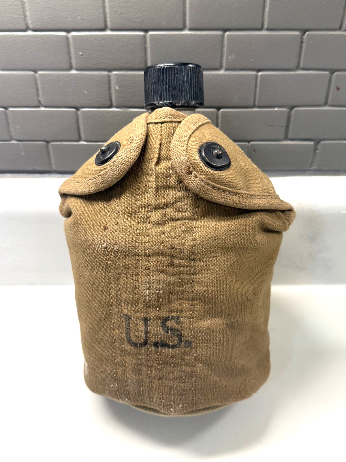 Vintage WWII US Army Canteen StampedCanvas Cover & Chain Cap