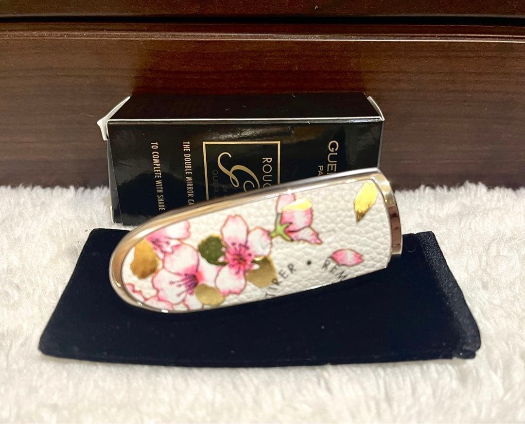 New Guerlain Rouge G Cherry Blossom Mirror Lipstick Case Limited Gifts