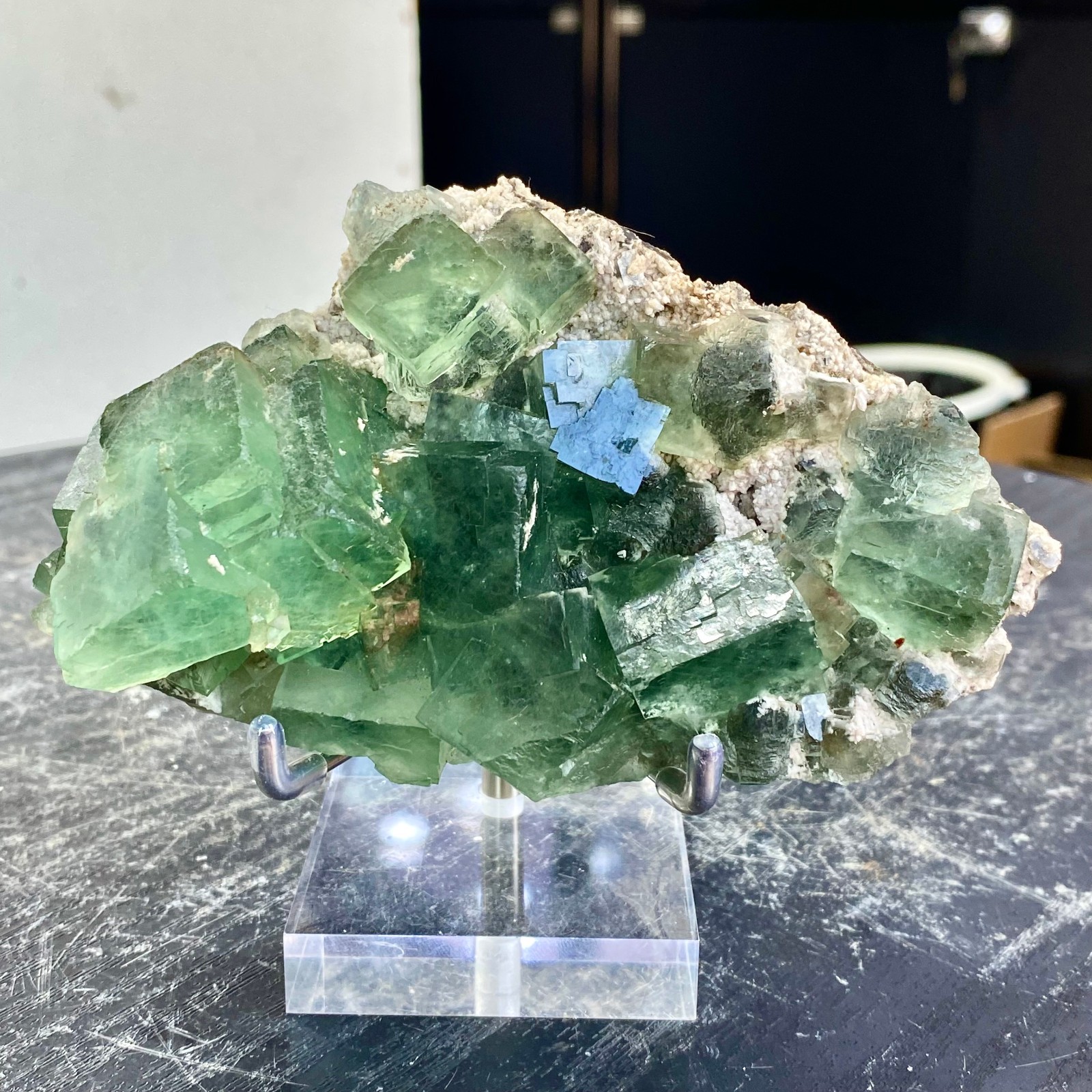 395G Natural cubic green fluorite crystal cluster rough mineral specimen 395G Natural cubic green fluorite crystal cluster rough mineral specimen