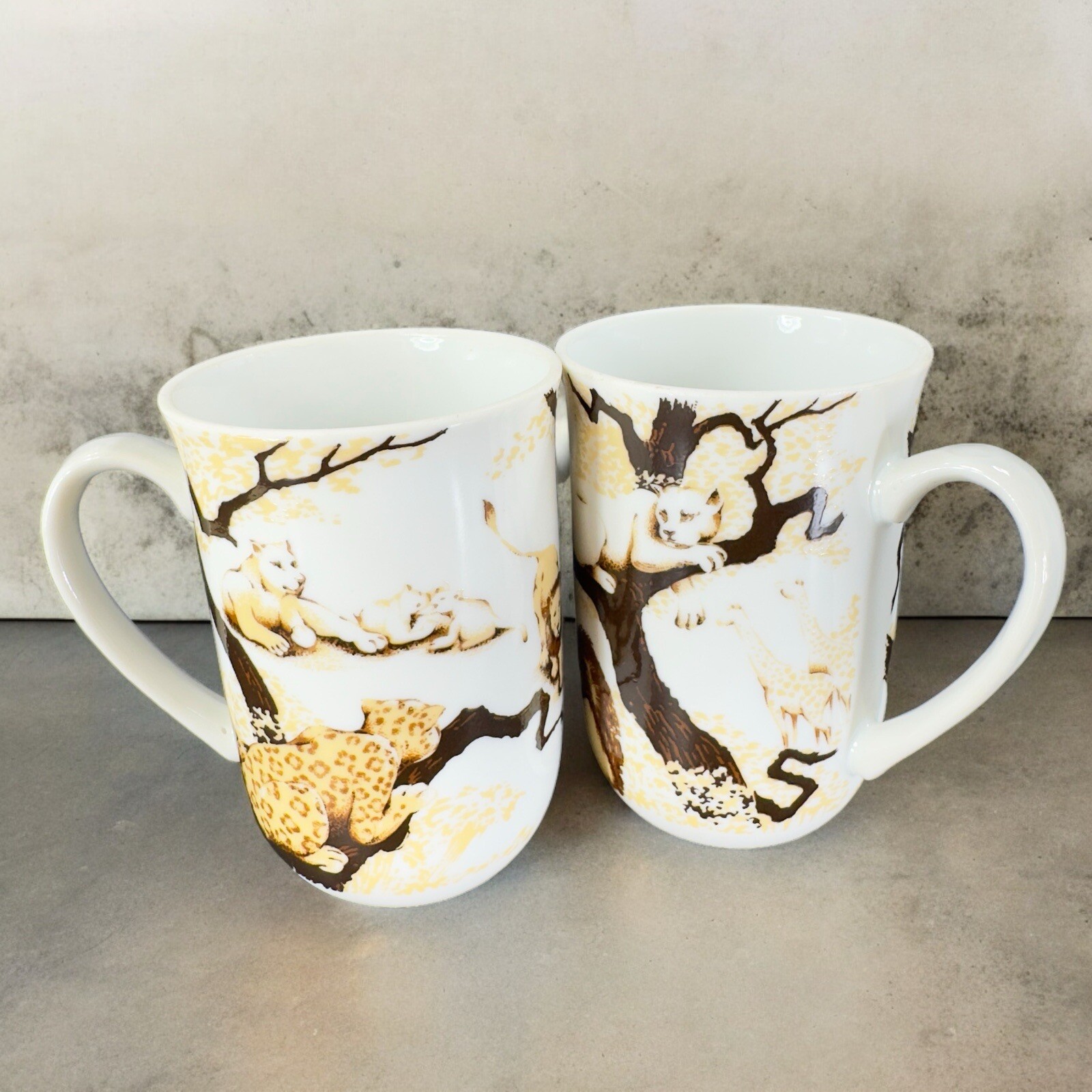 Vintage Toscany Porcelain Ranier Coffee Mug Cup 8oz Ceramic Lion Lionesses Set 2
