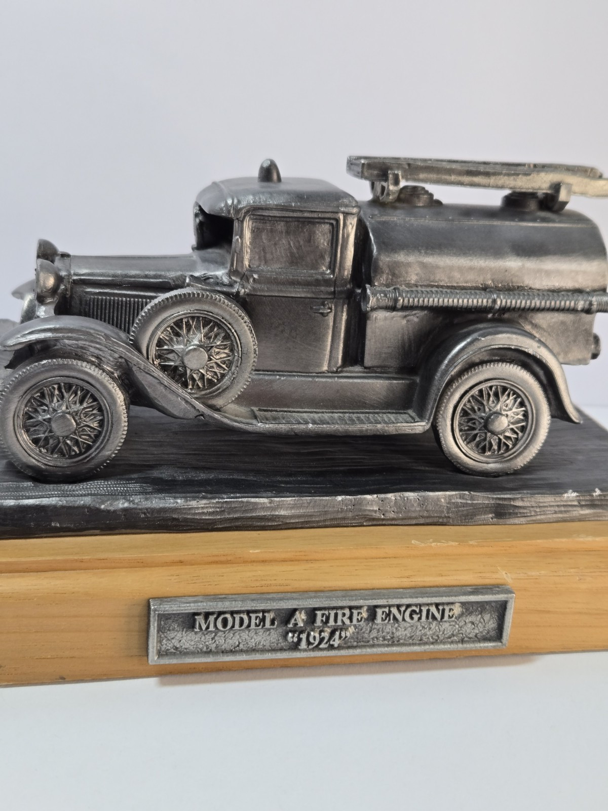 Michael Ricker Pewter Model A 1924 Fire Engine - Collectible Signed - 90/1290