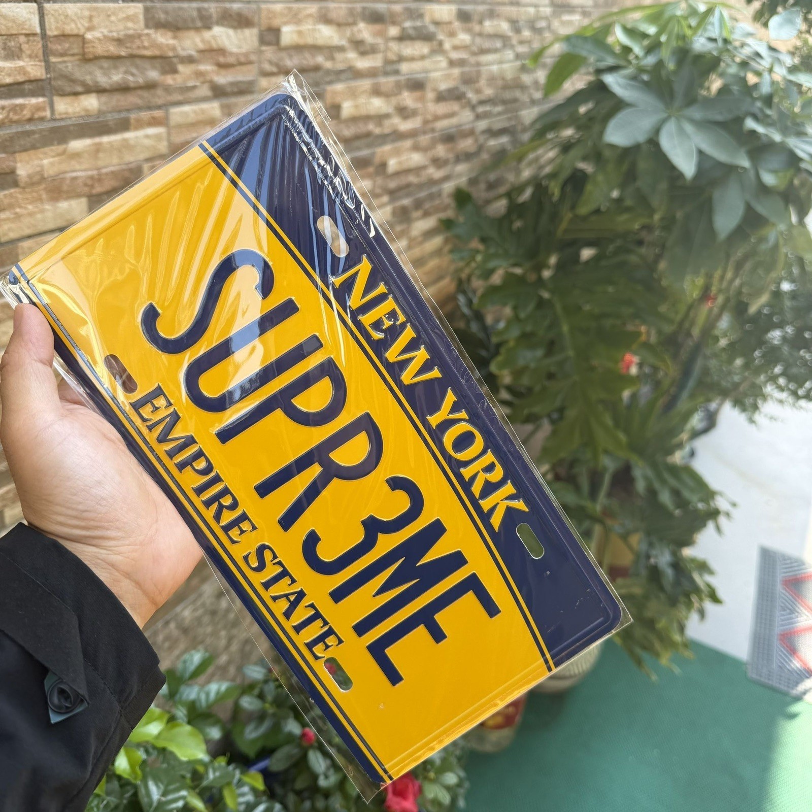 Supreme New York License Plate SS25 - NOT OFFICIAL USE - NEW - VOLUME DISCOUNT