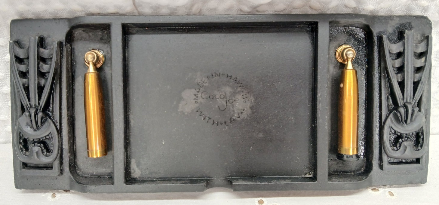 VTG COCO JOE'S PEN & BUSINESS CARD HOLDER ASHTRAY MADE HAWAII OF LAVA 