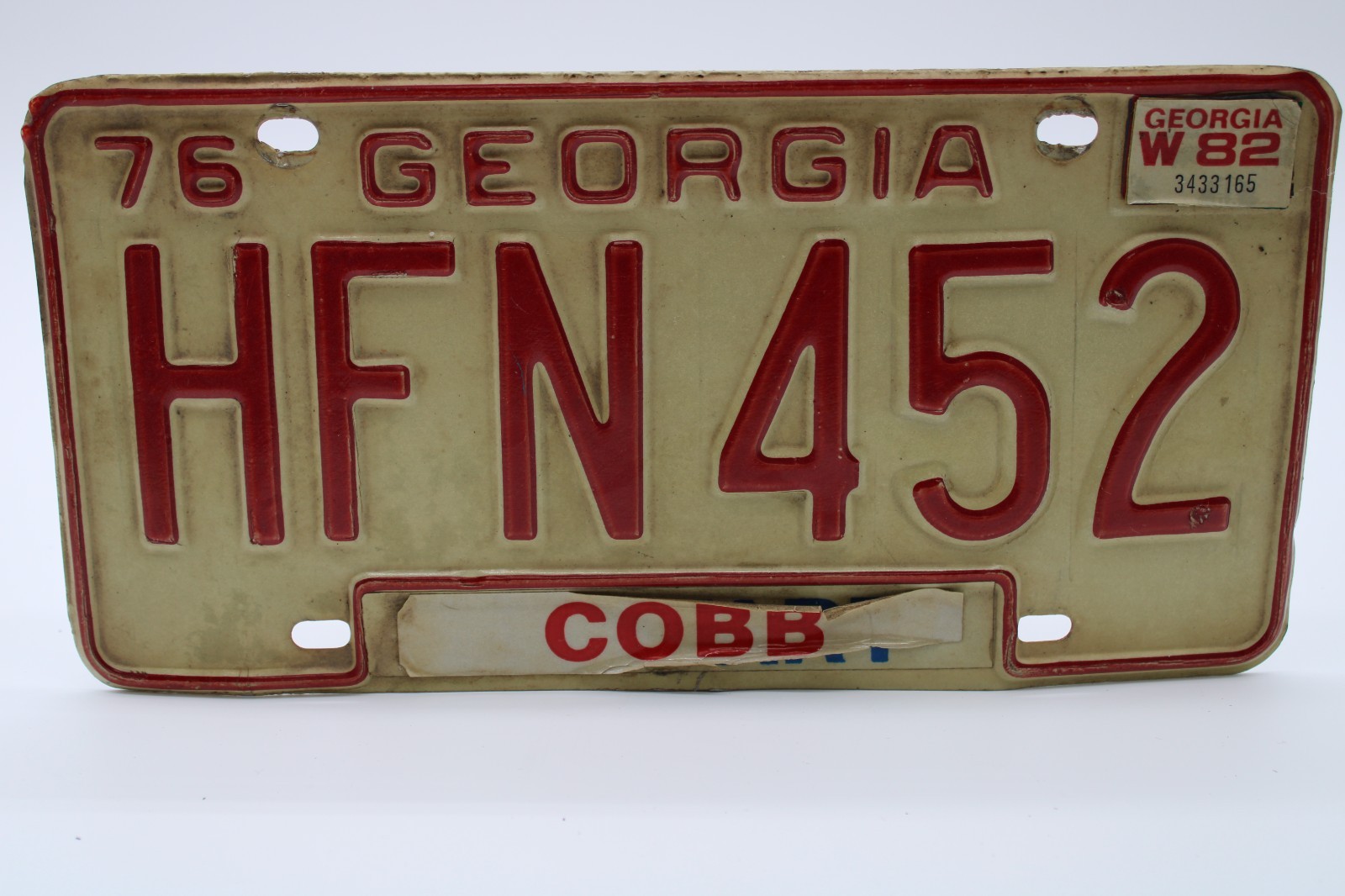 1976 1982 Georgia License Plate Auto Tag Garage Decor Vintage HFN 452