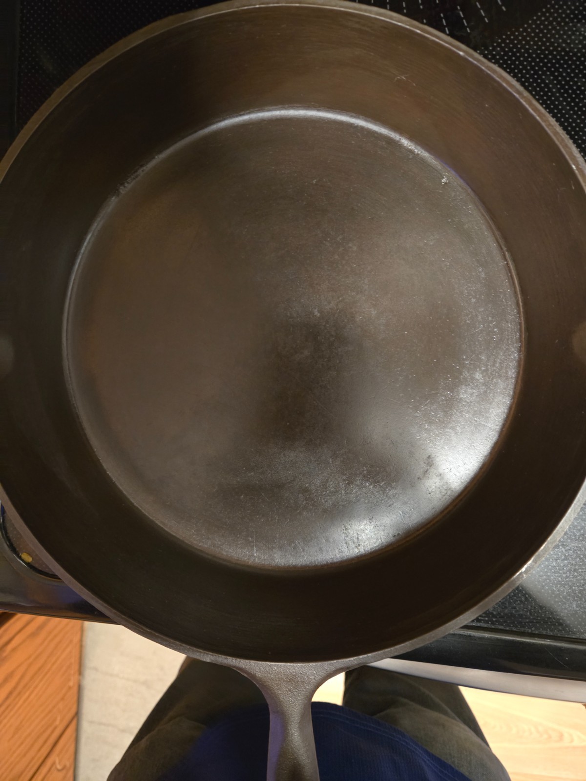 vintage lodge cast iron skillet 8 with blob 2