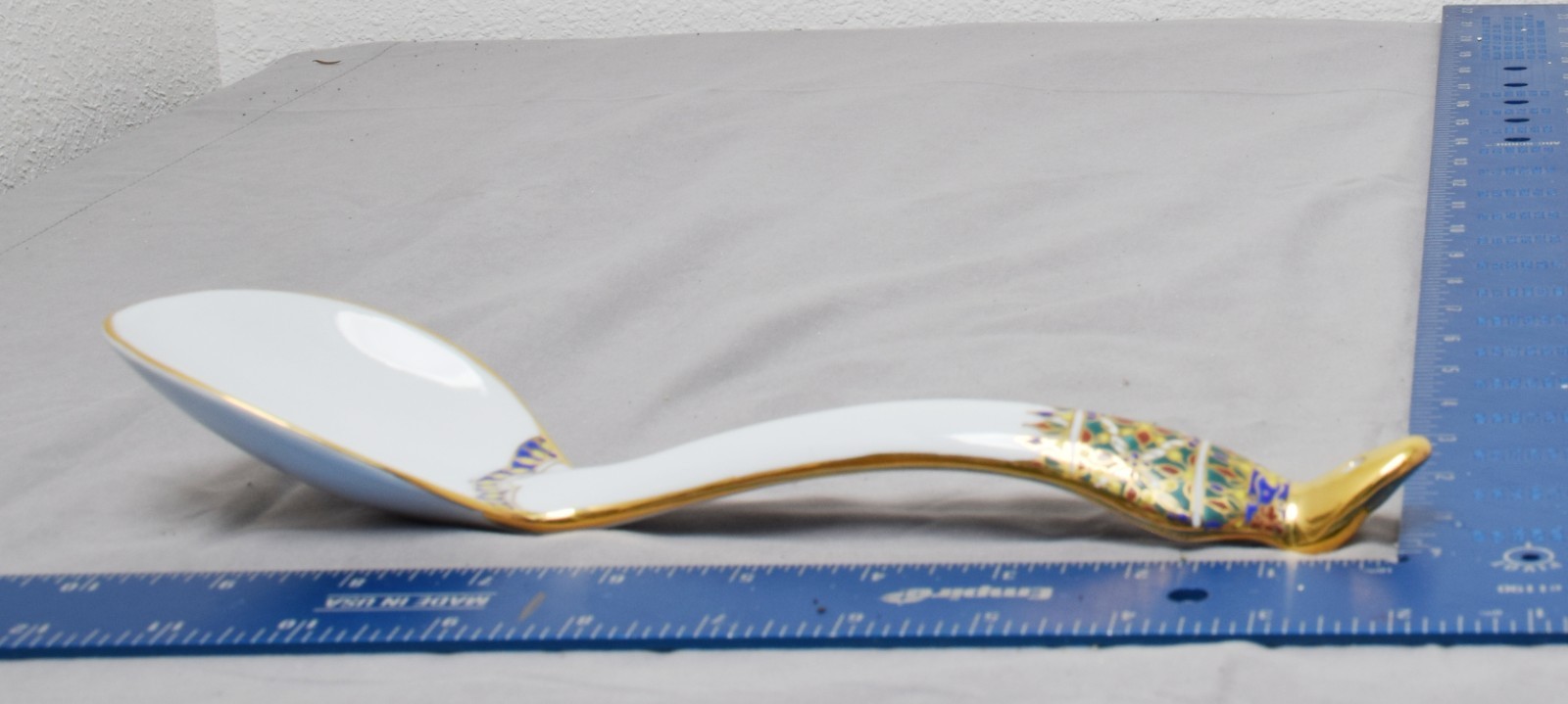 Thai Benjarong Porcelain Spoon – Hand Painted Gold, Red & Green Ornate 10\