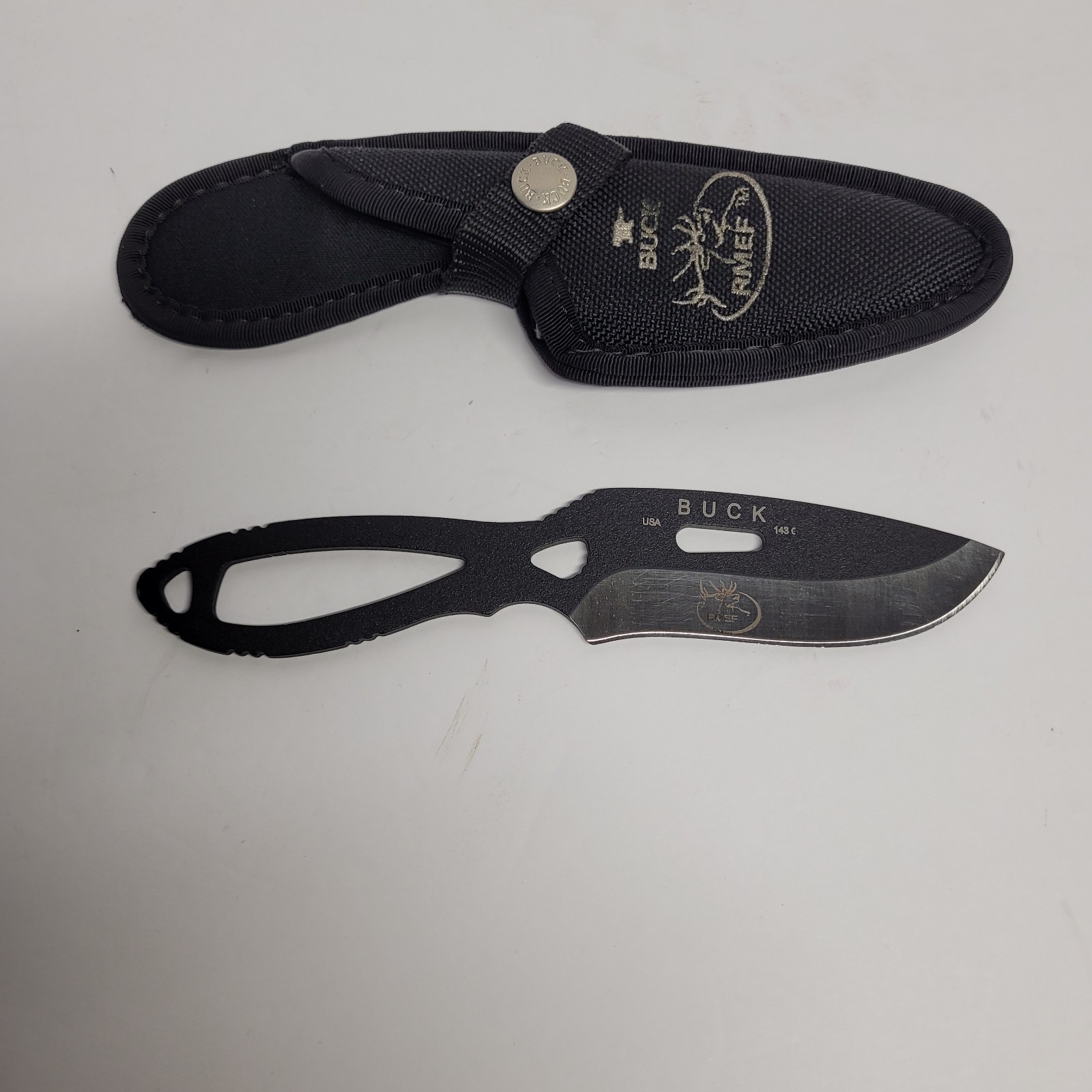 BUCK 143C Skeletonized Fixed Blade 8\