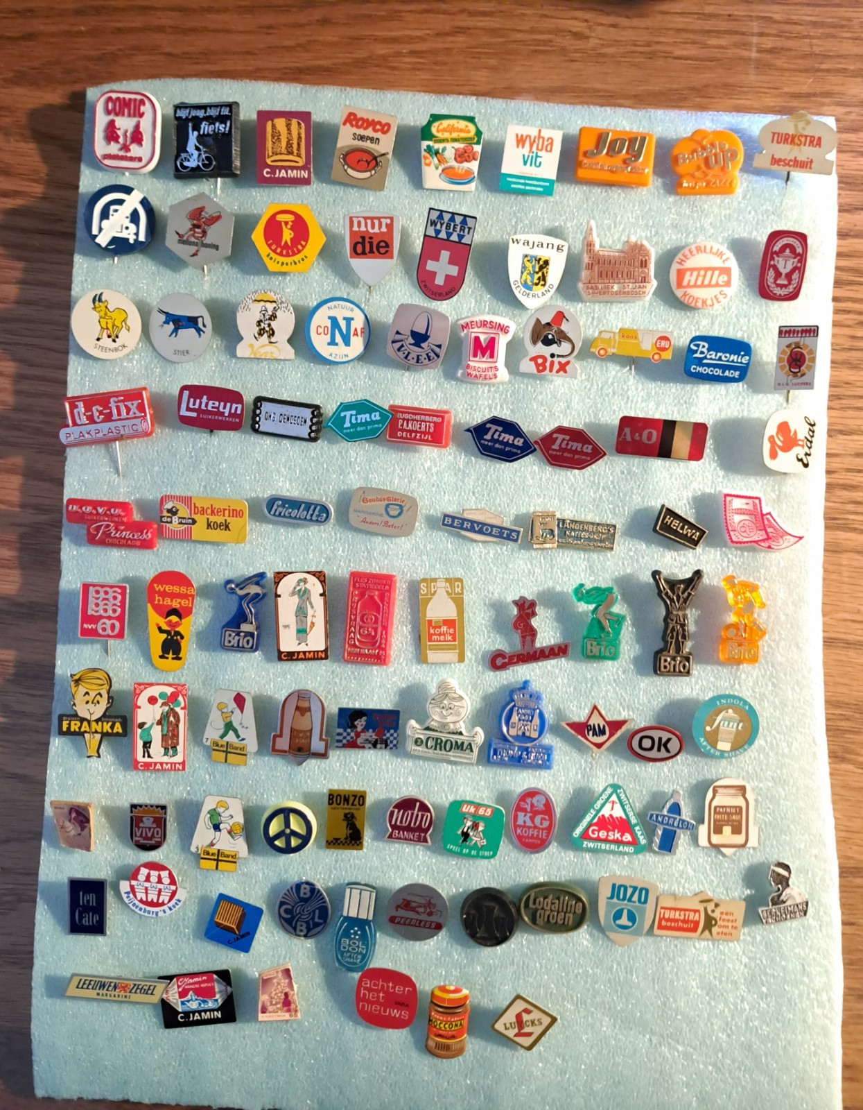 Vintage Lot 93pc European Dutch Advertising Stick Pin Collection Retro Speldjes Vintage Lot 93pc European Dutch Advertising Stick Pin Collection Retro Speldjes