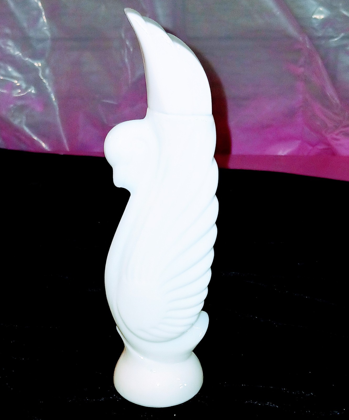 VINTAGE AVON Women\'s Charisma in Swan Lake bottle