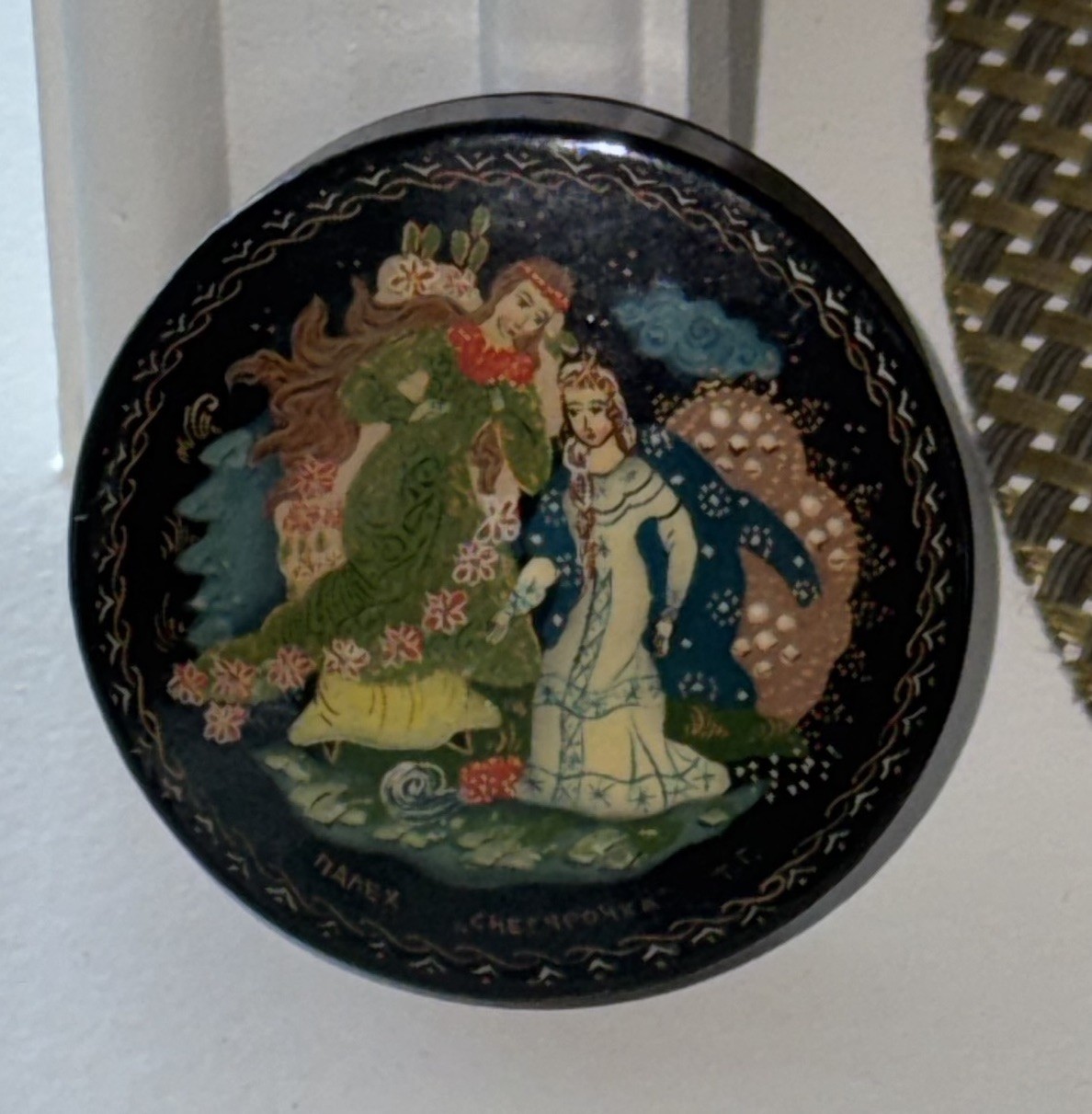 Vintage Russian Lacquer Box Fairy Tale Hand Painted Papier-Mâché Signed Palekh