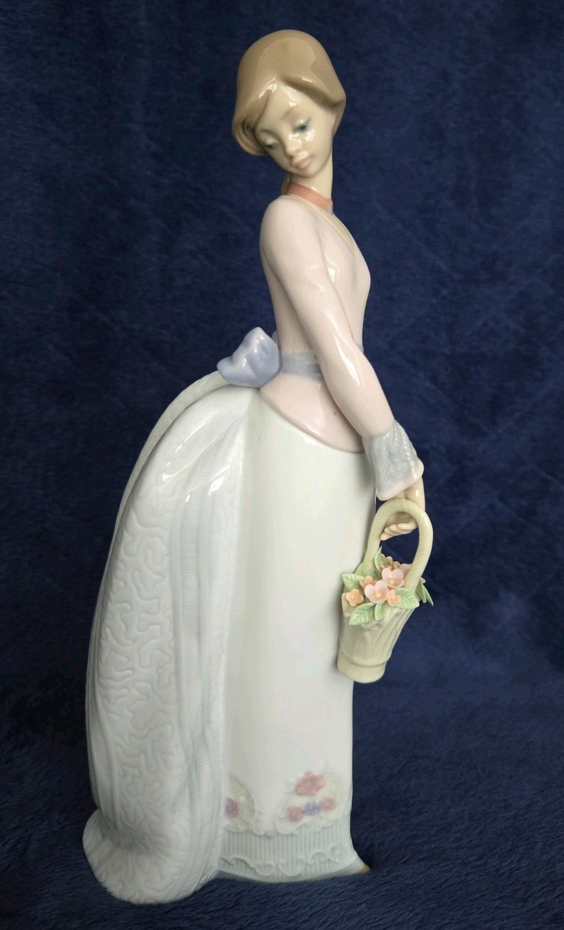 Lladro 7622 Basket of Love Figurine 1994 Collectors Society Retired W/ Box MINT