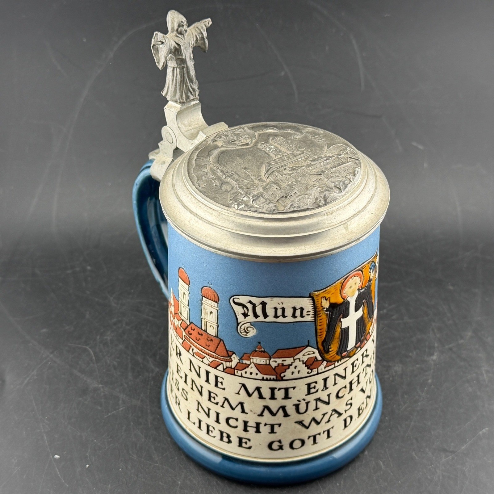 Mettlach Villeroy & Boch Munich Beer Stein 2002-0.5L Pewter Lid, Monk, Germany