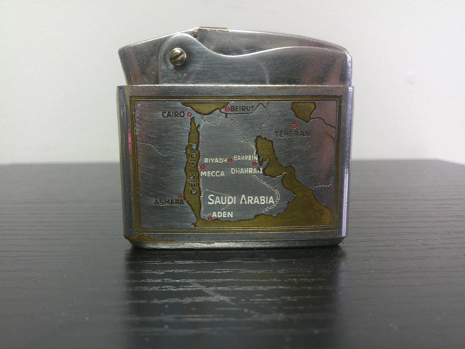 Vintage 1950\'s Rowenta Snip lighter Saudi Arabia/ Red Sea map image Not Tested