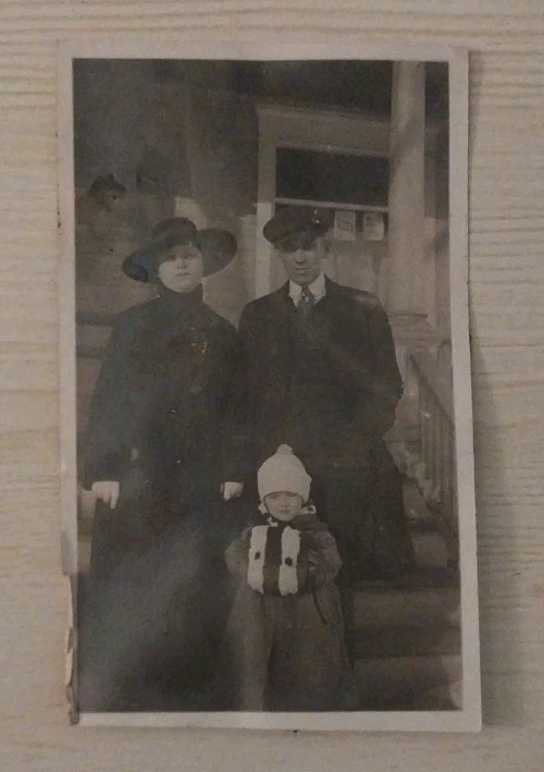 Vintage 1910s B&W Family Photo Antique Snapshot Fashion  Winter  Coats  Ephemera