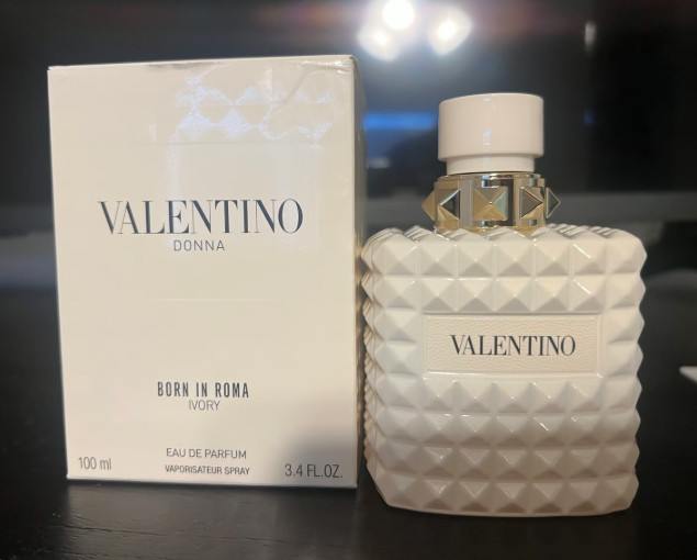 VALENTINO DONNA BORN IN ROMA IVORY EAU DE PARFUM SPRAY WOMEN 3.4 Oz / 100 ml NEW