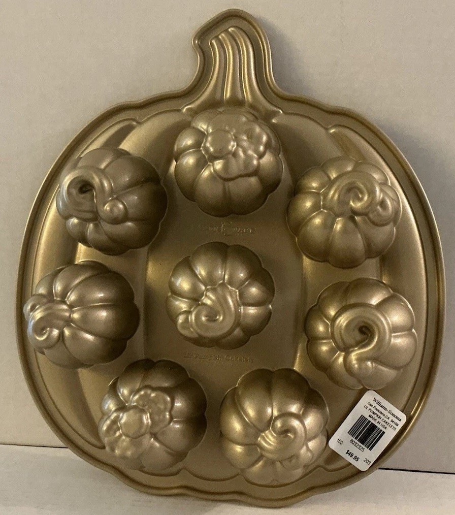 NWT At $49 Williams Sonoma Nordic Ware Pumpkin Cakelet Pan Nonstick Aluminum