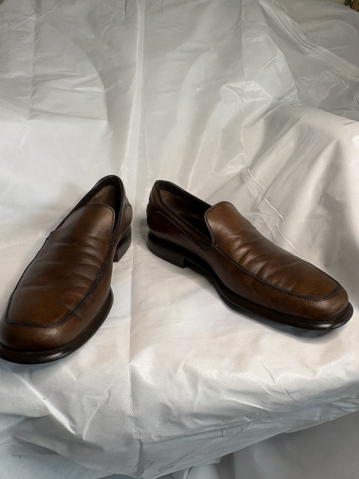Authentic Salvatore Ferragamo men\'s brown leather slip-on loafers