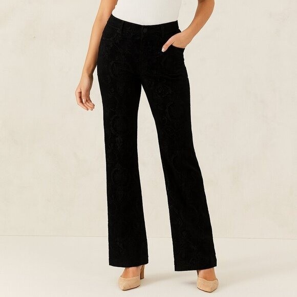 New St John Black Velvet Brocade Fashion Fit Straight Leg Ankle Pants