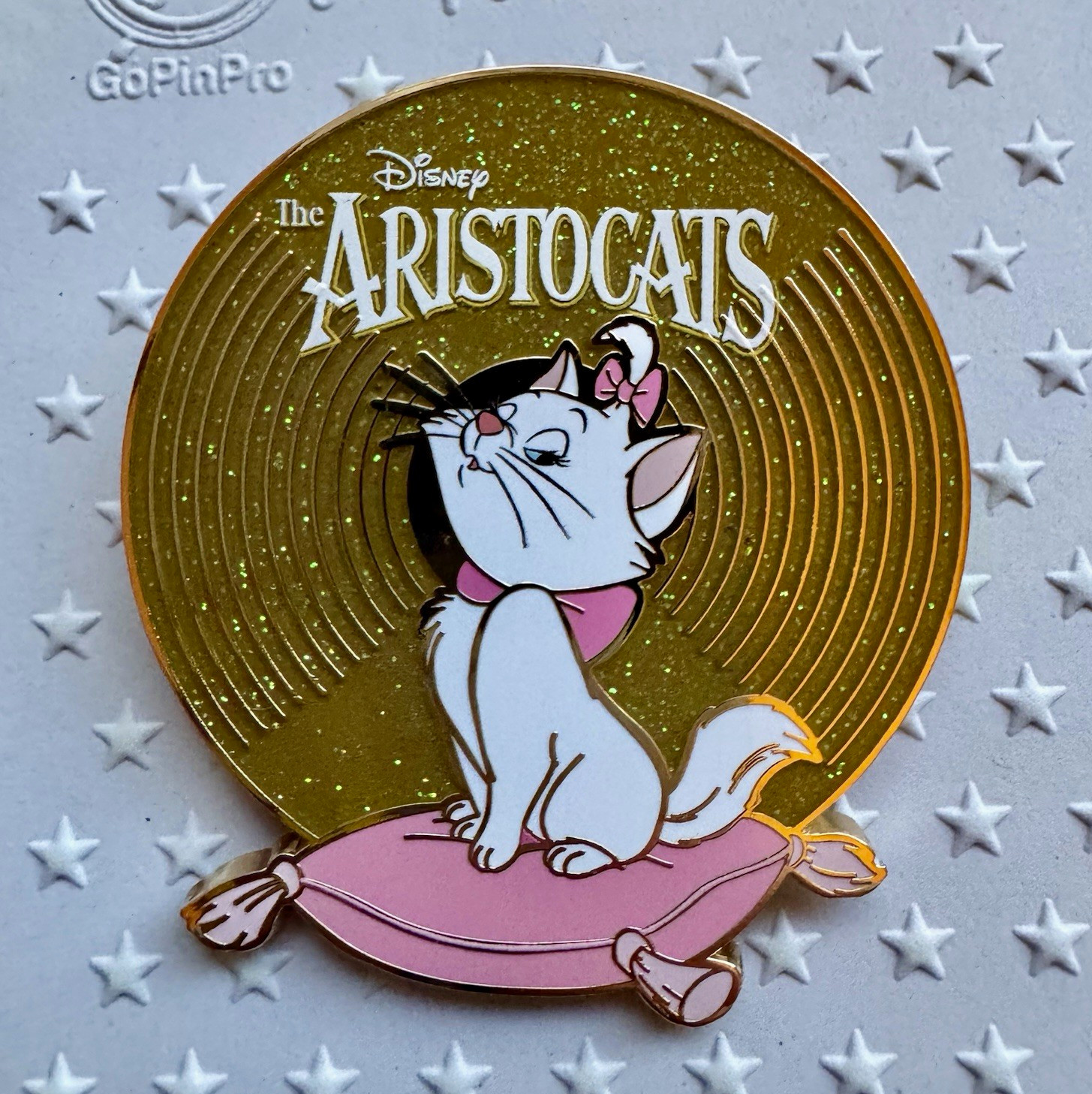 PALM Disney The Aristocats Marie Gold Vinyl Record Chaser Pin