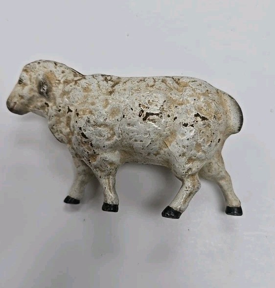 Vintage Cast Iron Sheep Coin Bank Nice  - 5-1/2”  Long x 3” Tall
