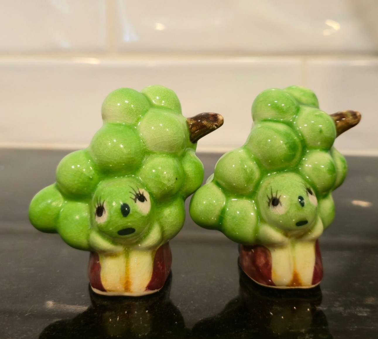 Vintage 1950s Anthropomorphic Grape Salt & Pepper Shakers ceramic fruit Japan