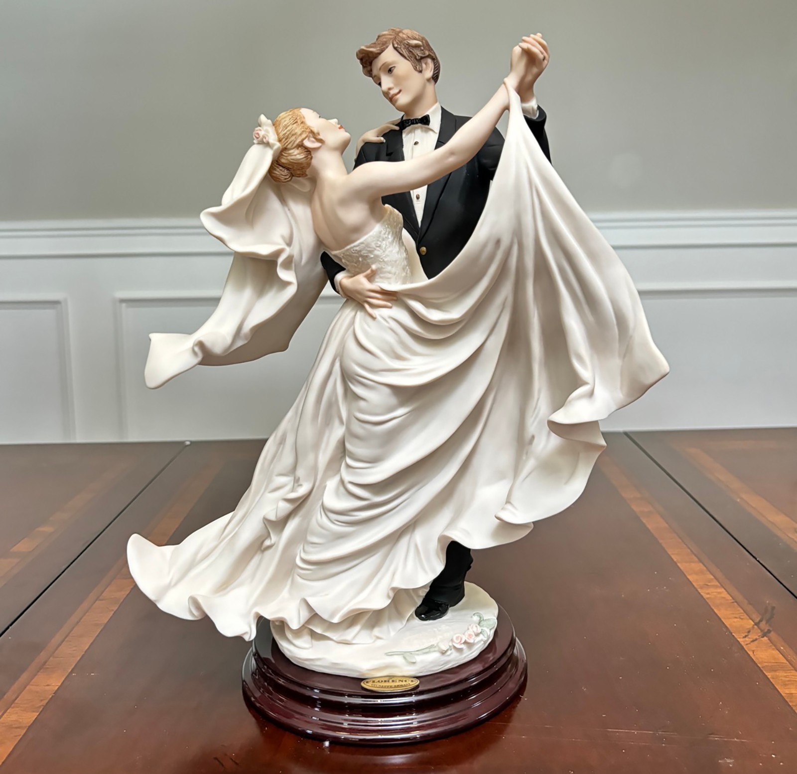 Giuseppe Armani True Love Figurine 1996 #0459C Florence Italy 12.5
