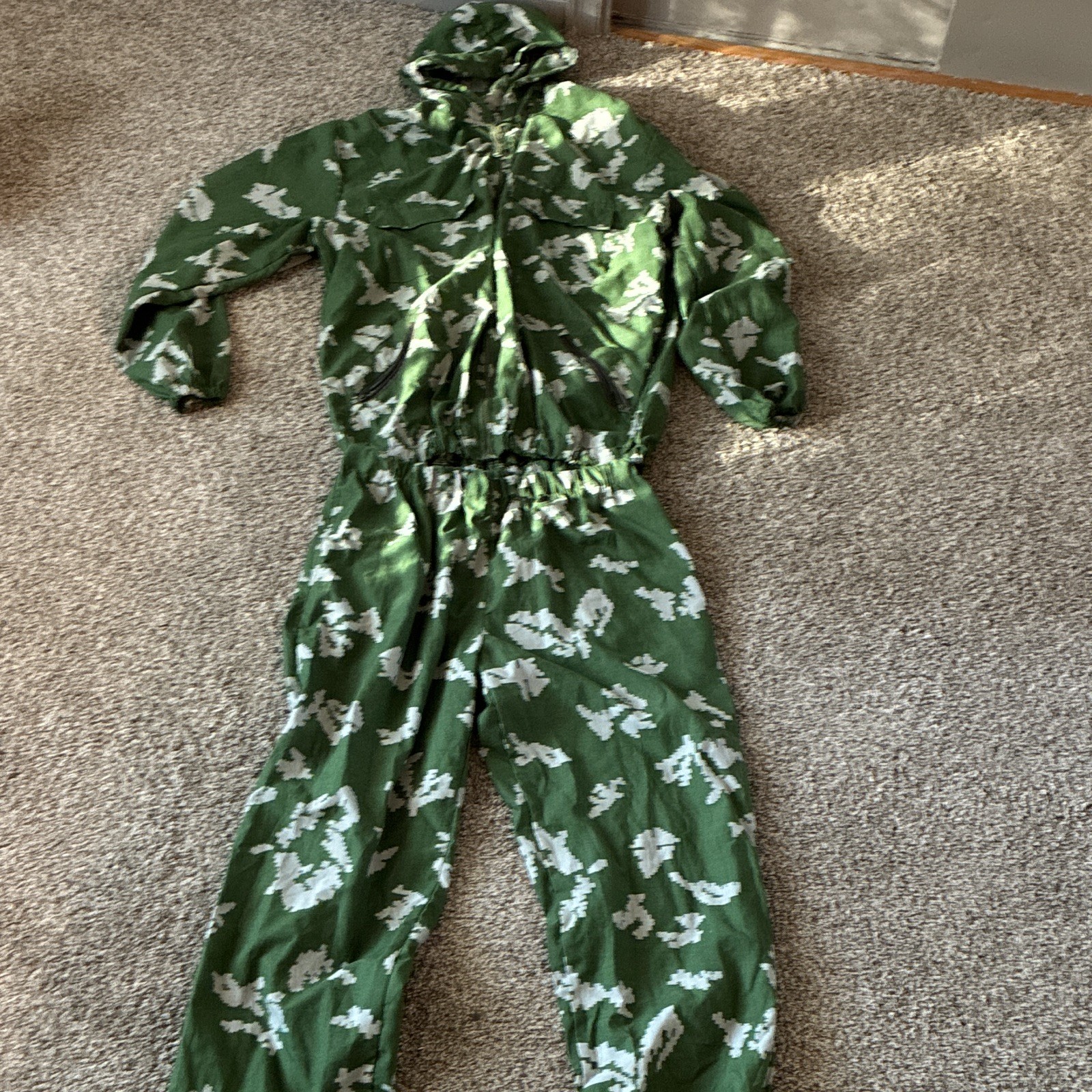 NOS Soviet Russian KLMK Berezka suit white birch 