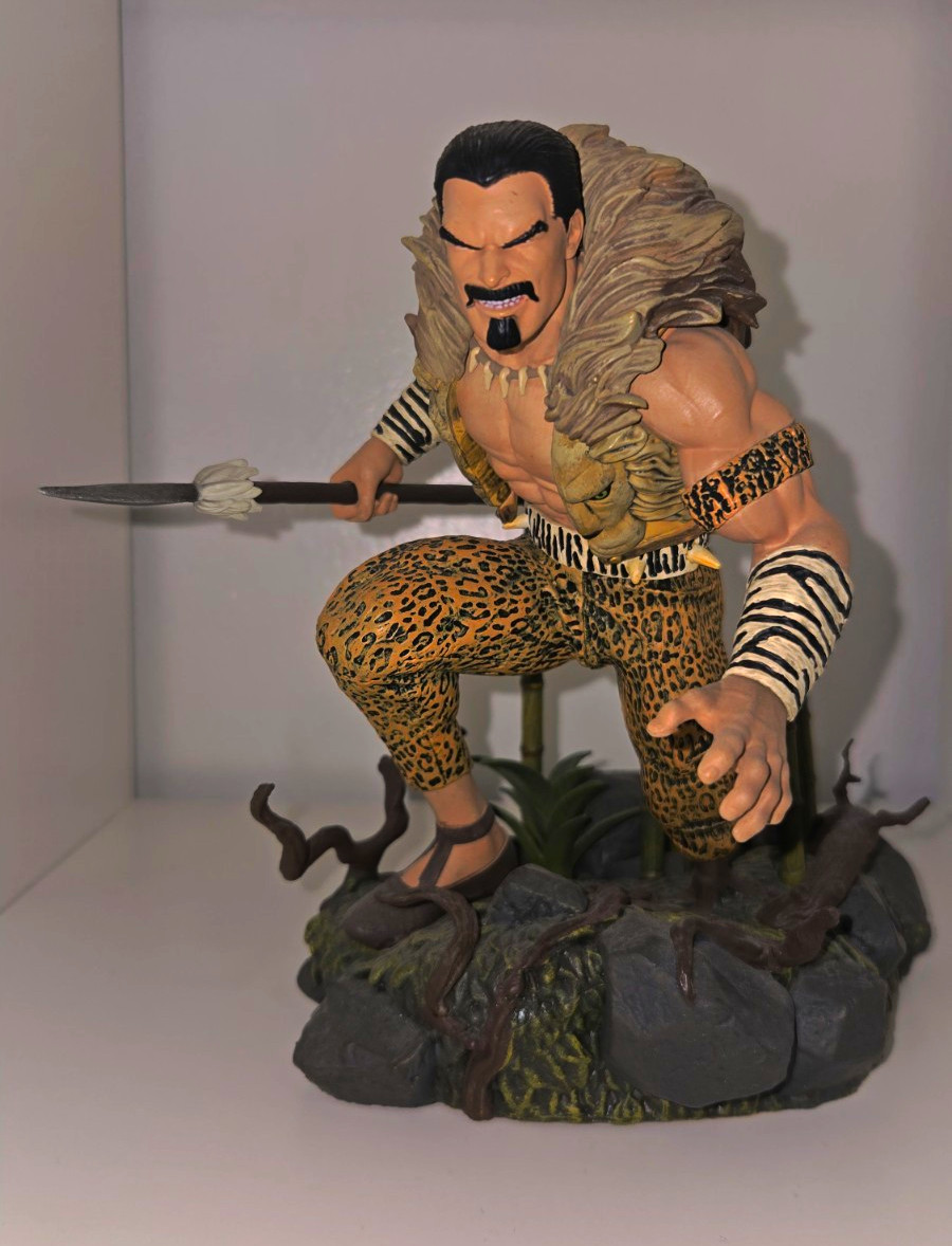 Diamond Select Kraven Statue