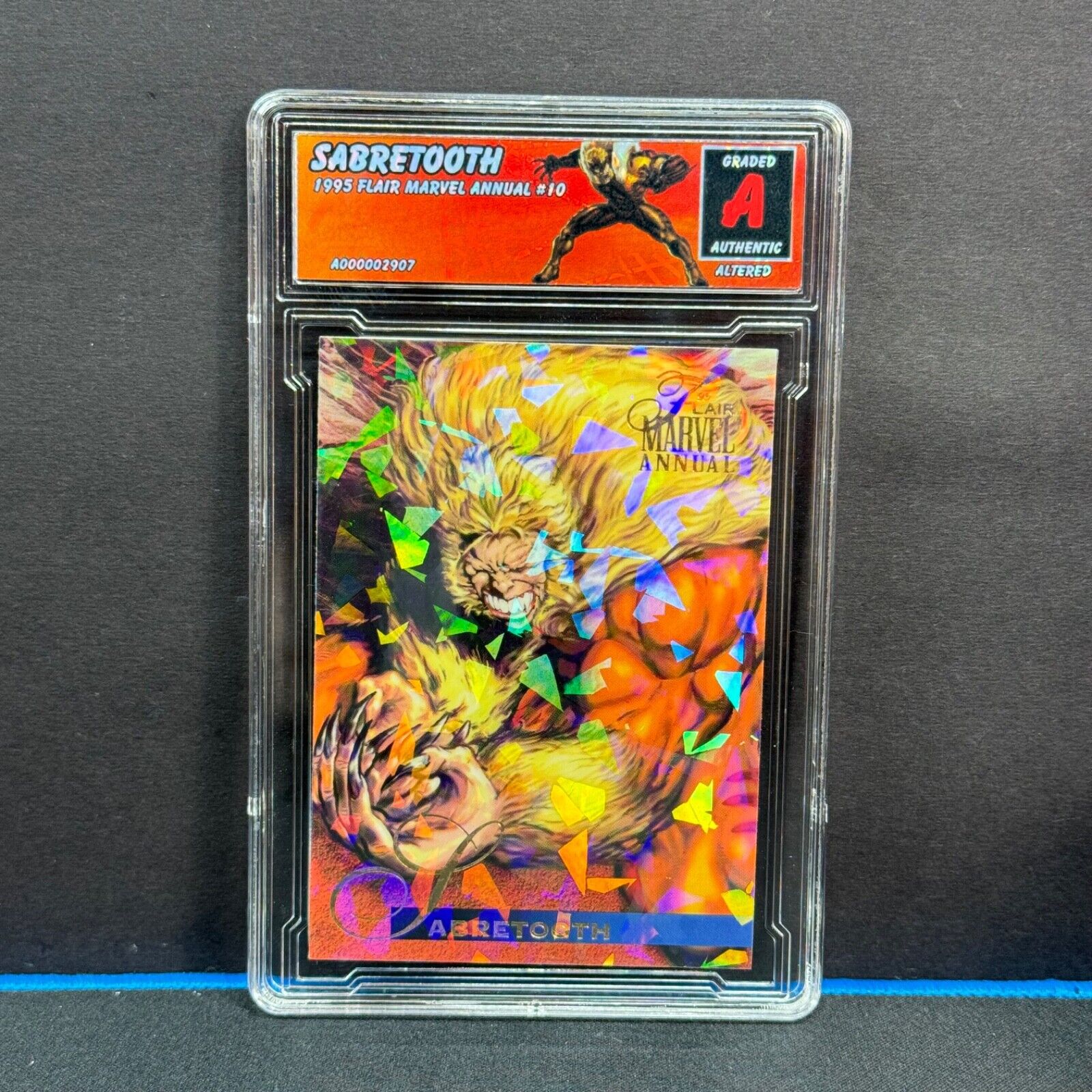 1995 Flair Marvel Annual Sabretooth #10 Altered Cracked Ice Refractor
