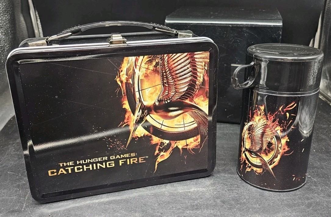 The Hunger Games Catching Fire Collectible Lunchbox  with Thermos 2013 NECA
