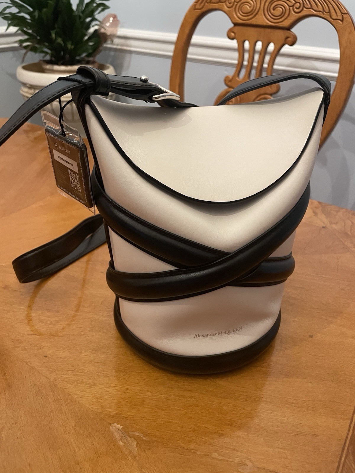 Alexander McQueen Curve Bucket bag