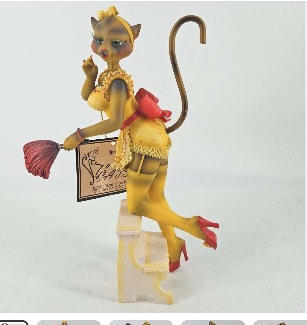 Alley Cats Margaret Le Van NAUGHTY NAT MAID Retired New In Box With Tag FE11