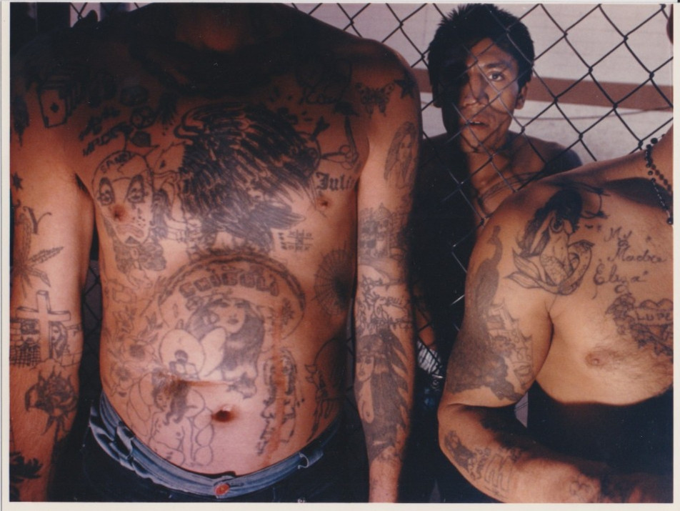 1994 Press Photo Tattoos and Scars of Inmates at La Mesa Prison in Tijuana
