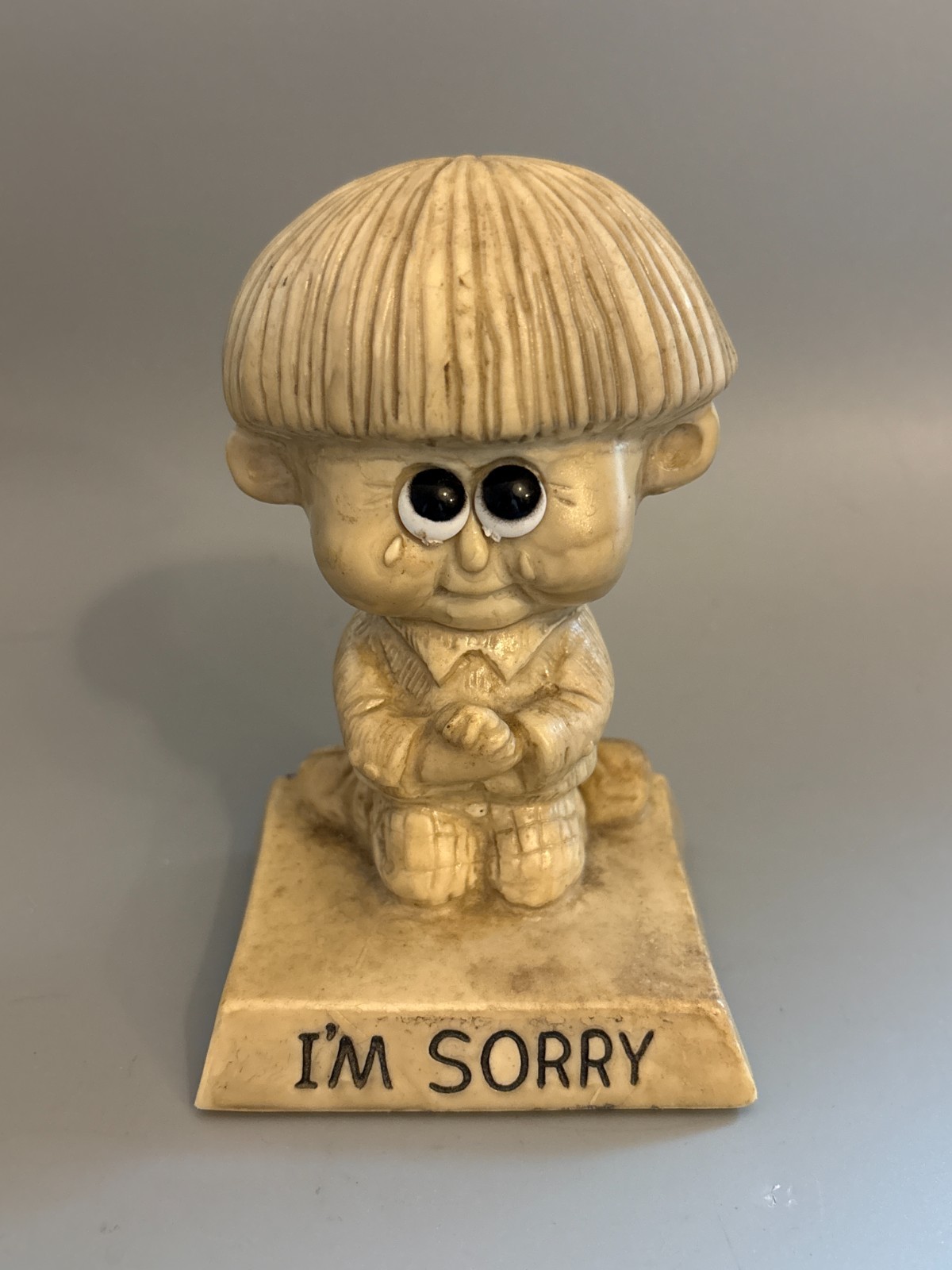 Vintage 1970 A.T. Inc I\'m Sorry Big Eye Figurine Sillisculpt Style Retro Kitsch